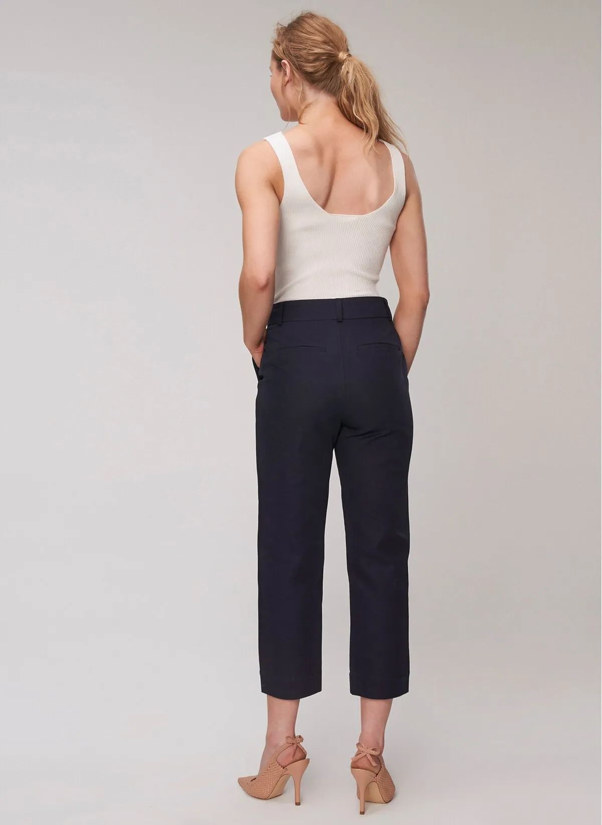 13740 Navy Blue Cropped Pants