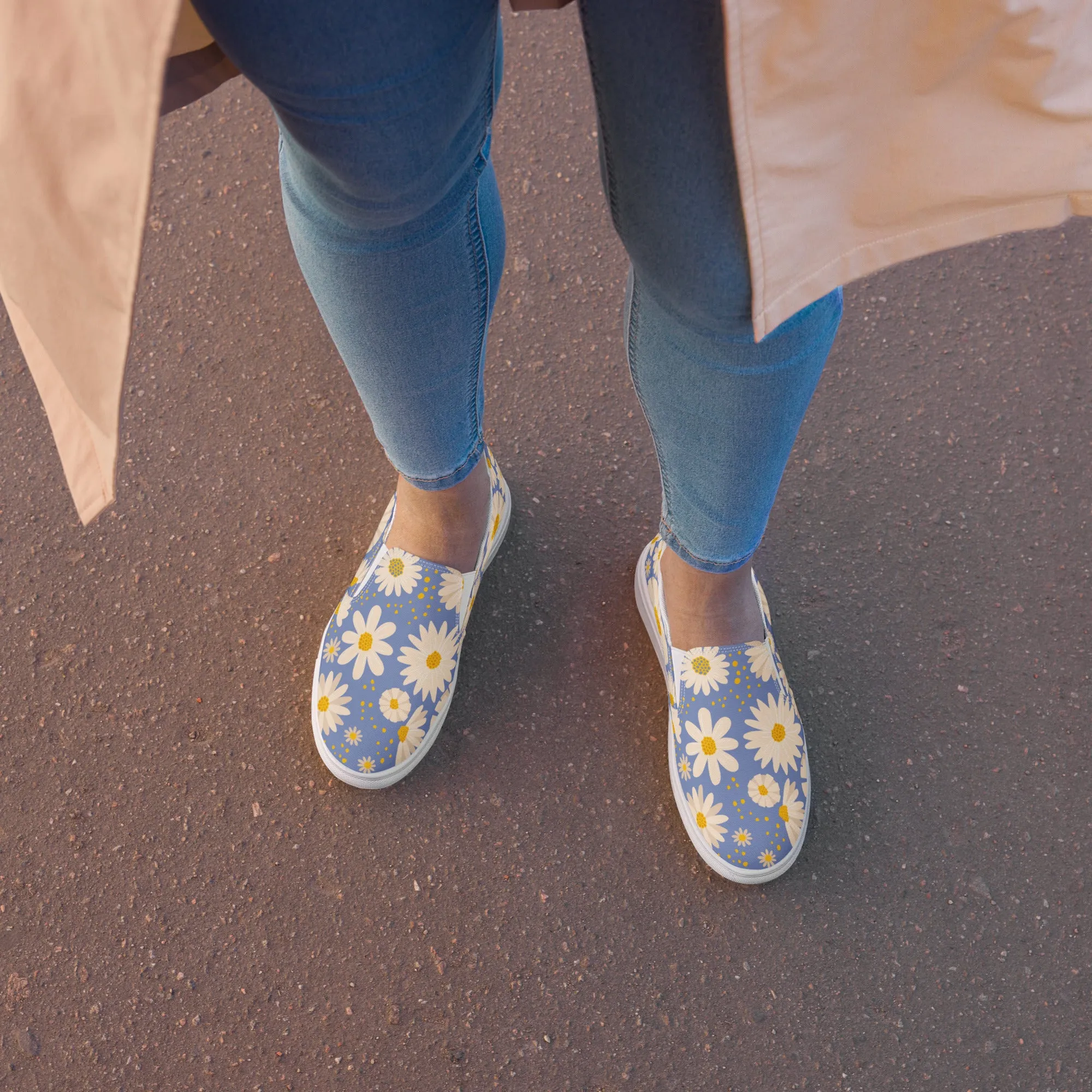 Daisies Women’s slip-on canvas shoes