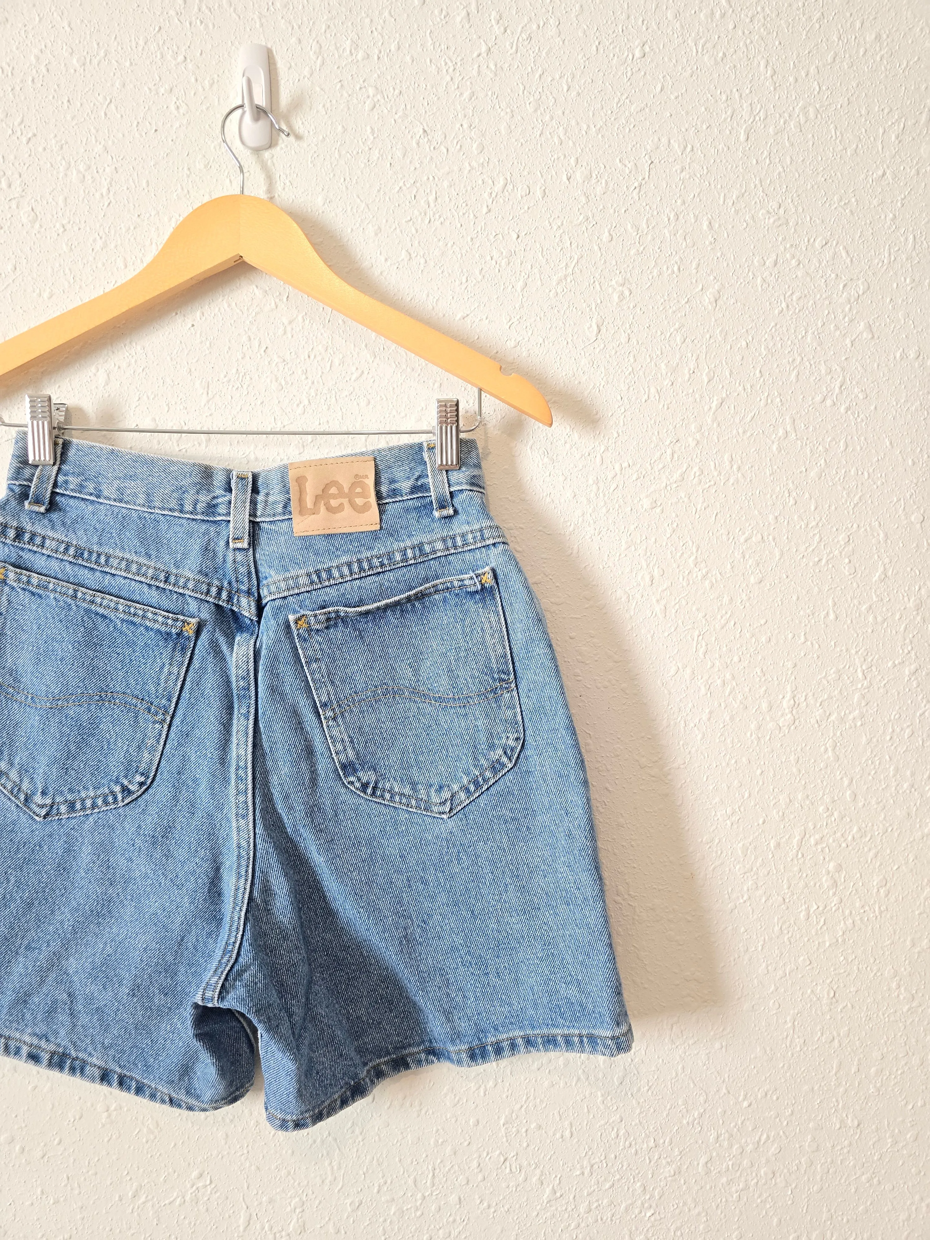 Vintage Lee Denim Shorts (25/0)